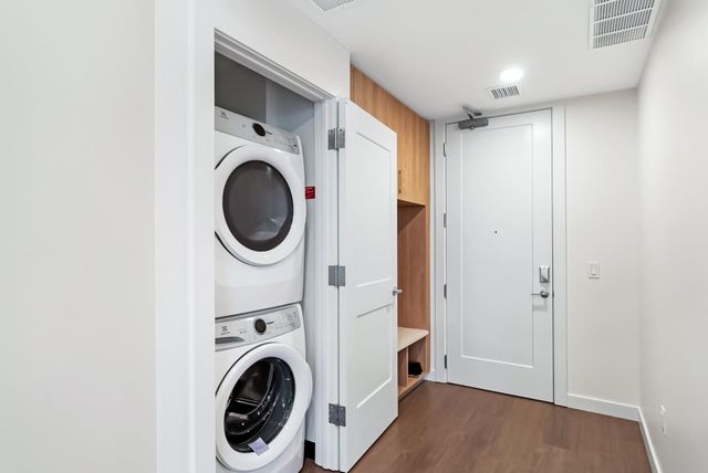 1212 Demonbreun St Apt 1815, Nashville, TN 37203