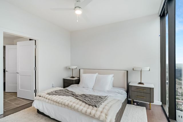 1212 Demonbreun St Apt 1815, Nashville, TN 37203