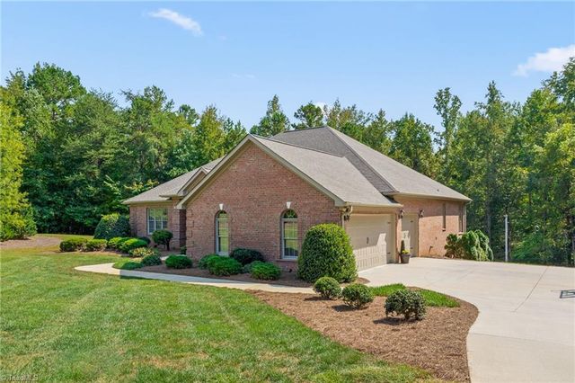 5995 Lacey Court, Trinity, NC 27370