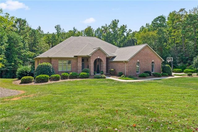 5995 Lacey Court, Trinity, NC 27370