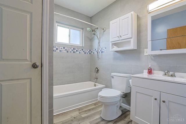 10888 Carolina Trace Road, Harrison Twp, OH 45030