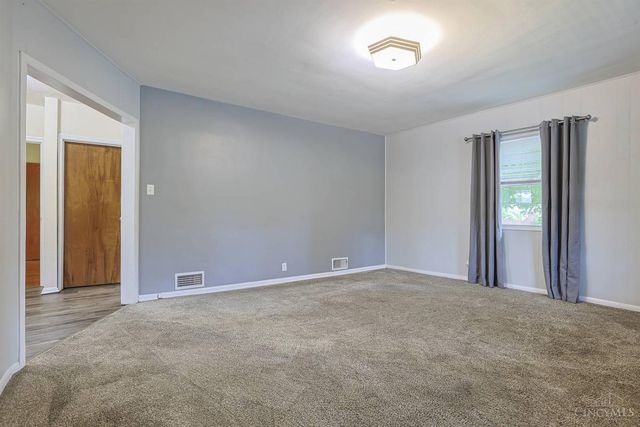 10888 Carolina Trace Road, Harrison Twp, OH 45030