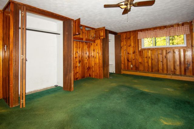 92 Worcester Rd, Webster, MA 01657