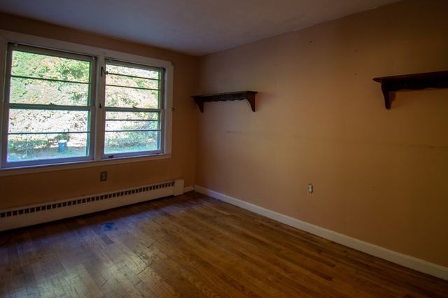 92 Worcester Rd, Webster, MA 01657
