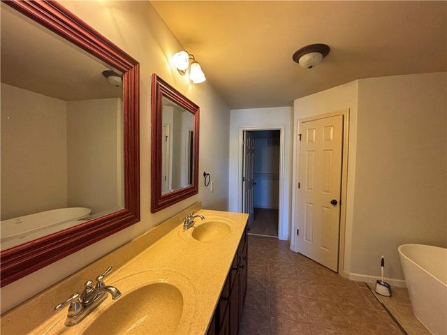 800 Village Field Court, Suwanee, GA 30024