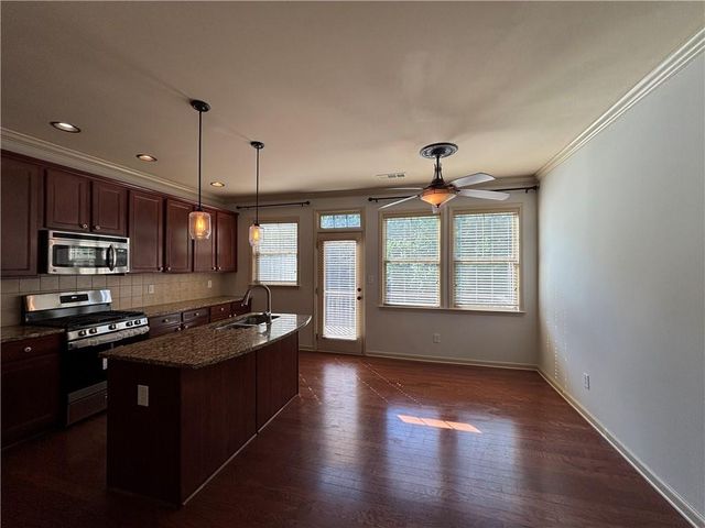 800 Village Field Court, Suwanee, GA 30024