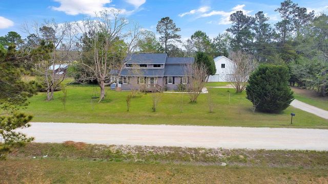 948 Eagle Dr., Loris, SC 29569