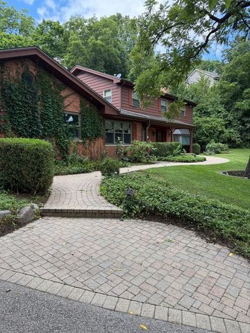 36W251 Oak Hill Drive, West Dundee, IL 60118