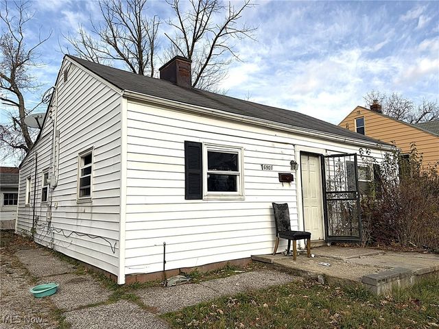 16901 Ridgeton Drive, Cleveland, OH 44128