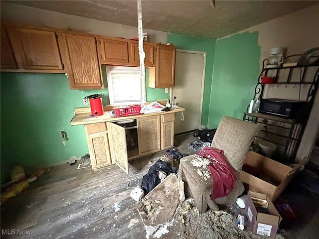 16901 Ridgeton Drive, Cleveland, OH 44128