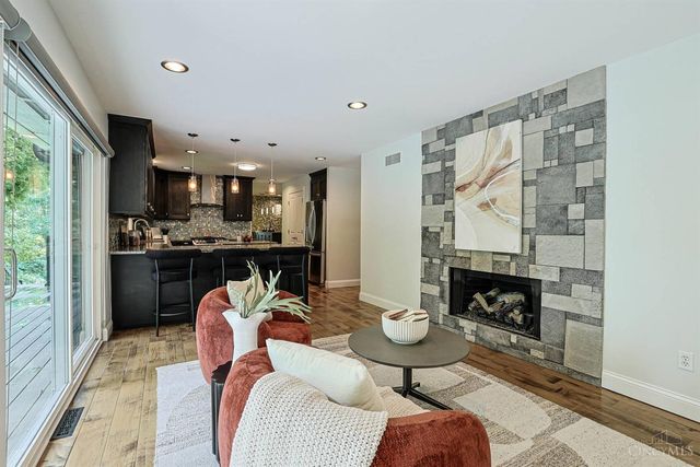 8702 Appleknoll Lane, Sycamore Twp, OH 45236