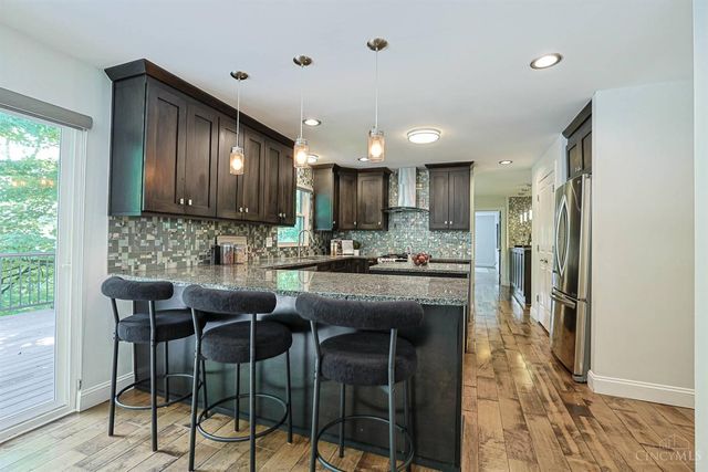 8702 Appleknoll Lane, Sycamore Twp, OH 45236