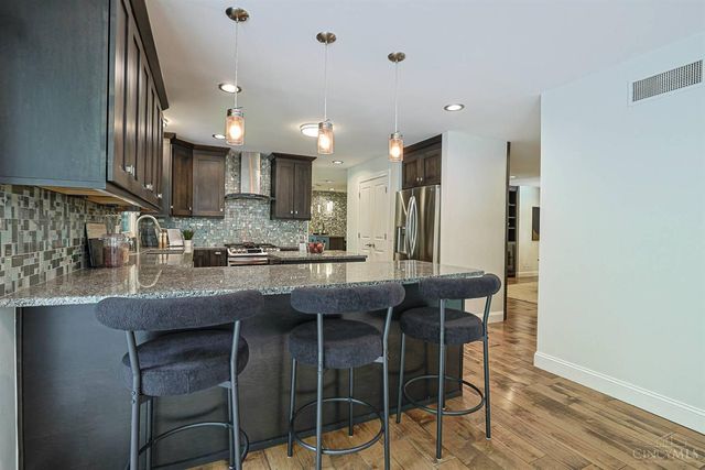 8702 Appleknoll Lane, Sycamore Twp, OH 45236