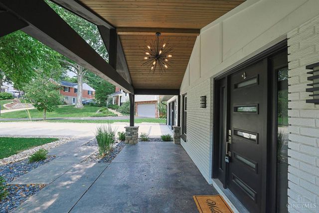 8702 Appleknoll Lane, Sycamore Twp, OH 45236