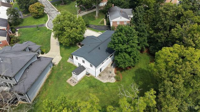 8702 Appleknoll Lane, Sycamore Twp, OH 45236
