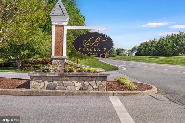 511 SHENANDOAH CROSSING DR, Charles Town, WV 25414