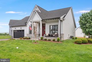 511 SHENANDOAH CROSSING DR, Charles Town, WV 25414