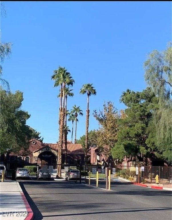 4050 Pacific Harbors Drive 149, Las Vegas, NV 89121