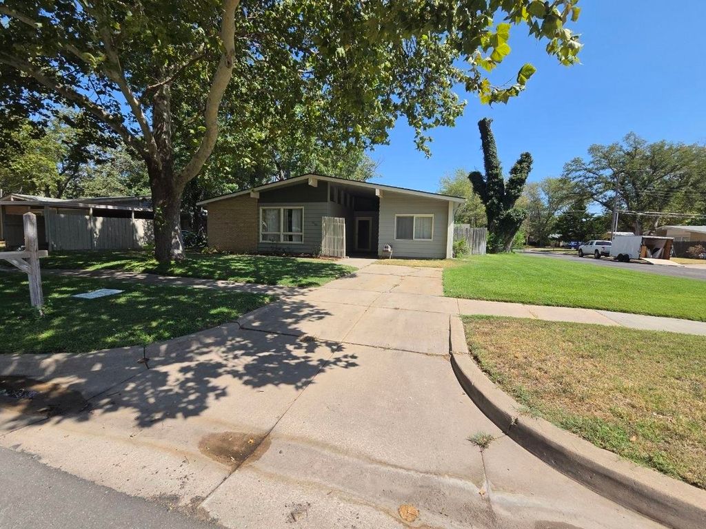 3802 W DEL SIENNO ST, Wichita, KS 67203