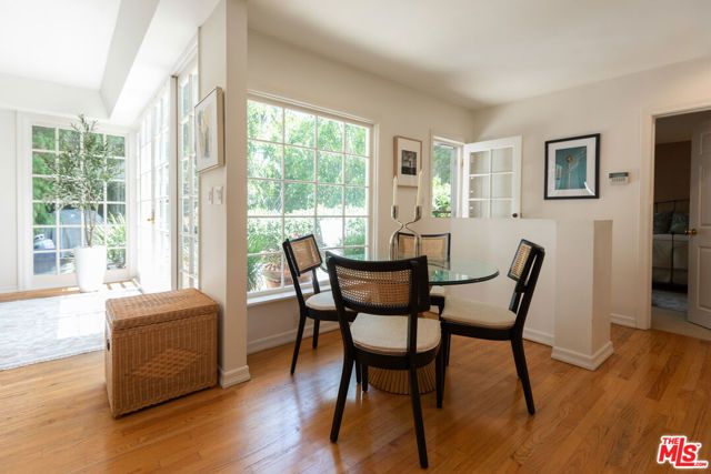 1833 Courtney Avenue, Los Angeles, CA 90046