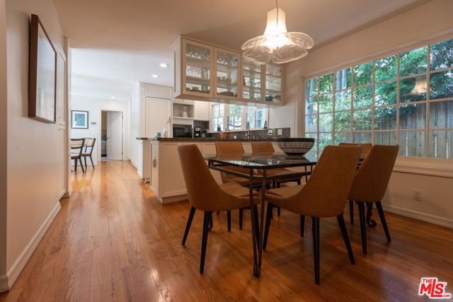1833 Courtney Avenue, Los Angeles, CA 90046