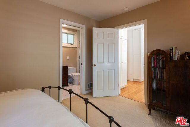 1833 Courtney Avenue, Los Angeles, CA 90046