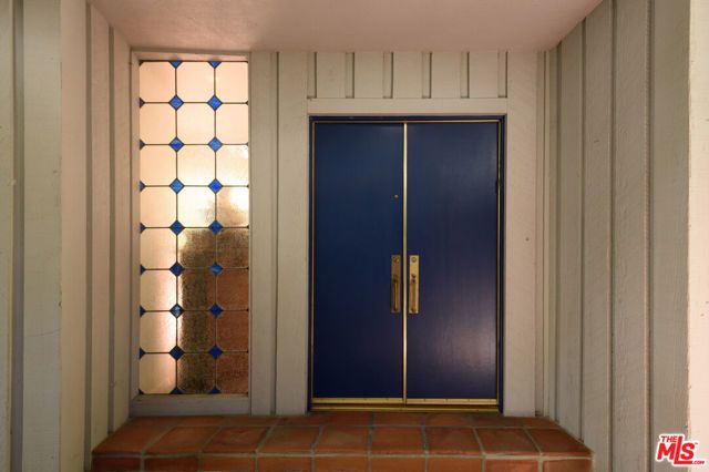 1833 Courtney Avenue, Los Angeles, CA 90046