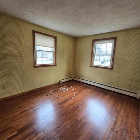 116 Alandale Ave, Brockton, MA 02301