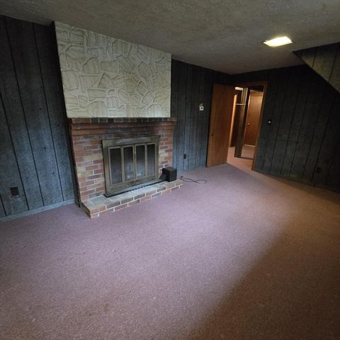 116 Alandale Ave, Brockton, MA 02301