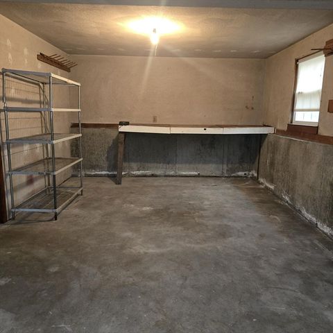 116 Alandale Ave, Brockton, MA 02301