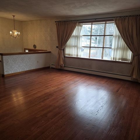 116 Alandale Ave, Brockton, MA 02301