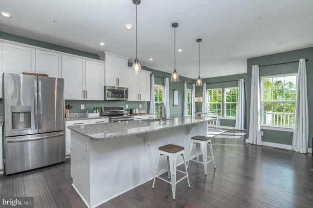 405 POTOMAC VIEW PKWY, Brunswick, MD 21716