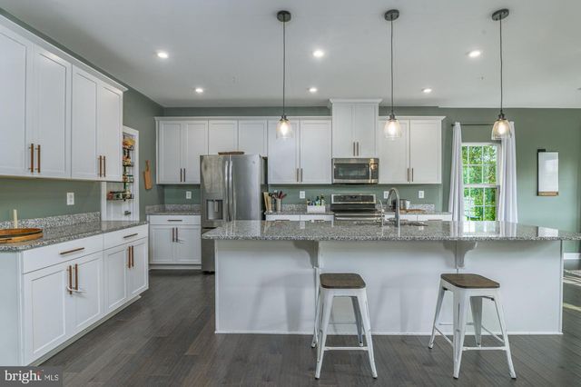 405 POTOMAC VIEW PKWY, Brunswick, MD 21716