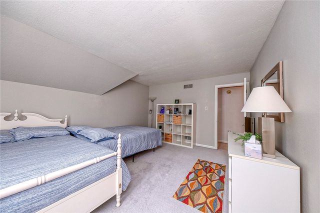 114 Northbrook Dr, Pine Twp, PA 15044