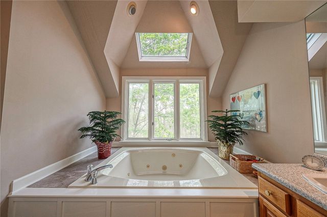 114 Northbrook Dr, Pine Twp, PA 15044