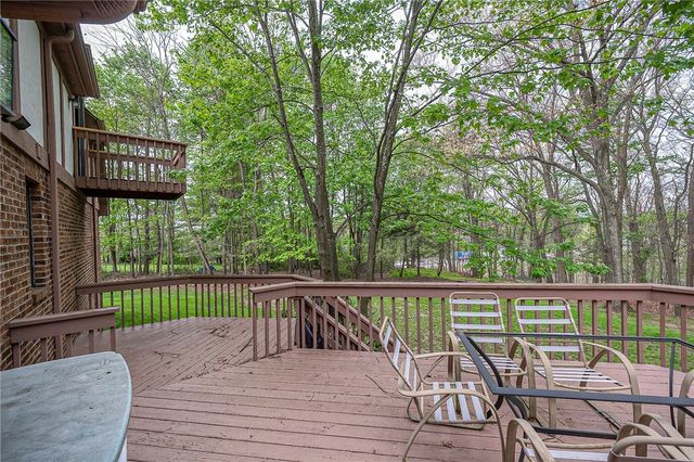 114 Northbrook Dr, Pine Twp, PA 15044