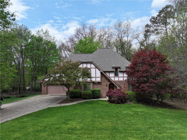 114 Northbrook Dr, Pine Twp, PA 15044