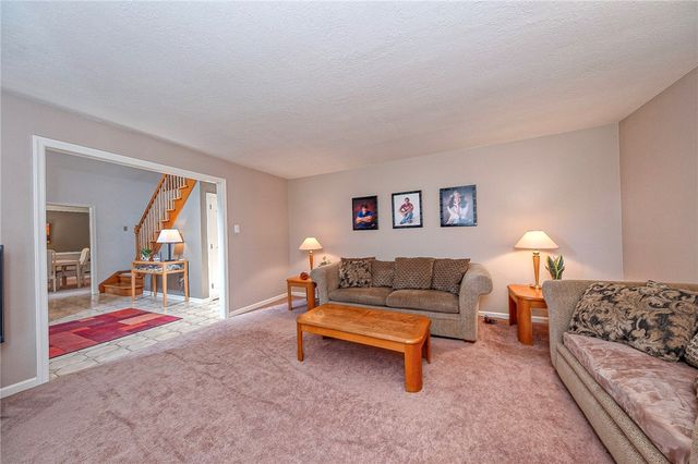 114 Northbrook Dr, Pine Twp, PA 15044
