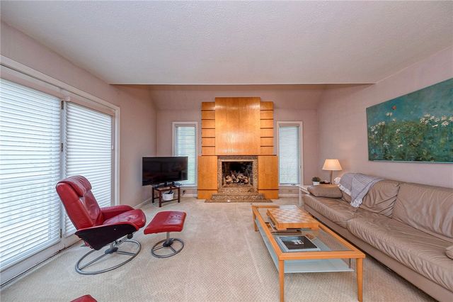 114 Northbrook Dr, Pine Twp, PA 15044