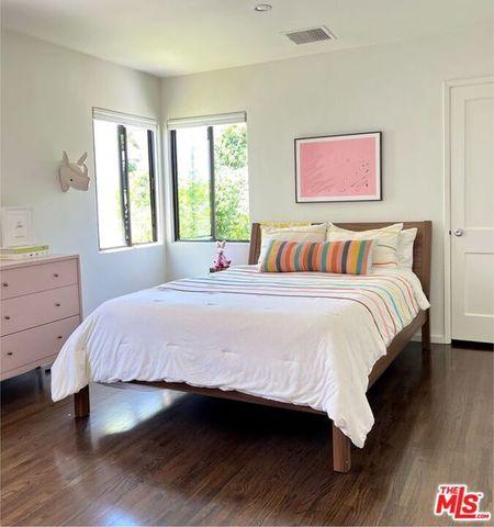 3865 Lyceum Avenue, Los Angeles, CA 90066