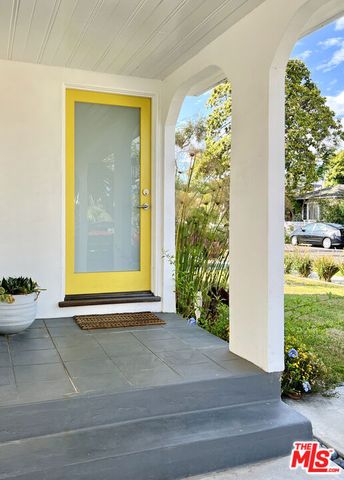 3865 Lyceum Avenue, Los Angeles, CA 90066