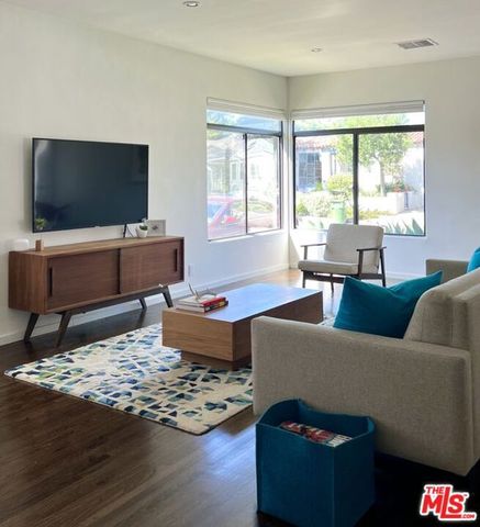 3865 Lyceum Avenue, Los Angeles, CA 90066