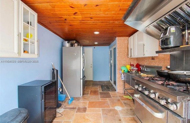 1470 SW 73rd Pl, Miami, FL 33144