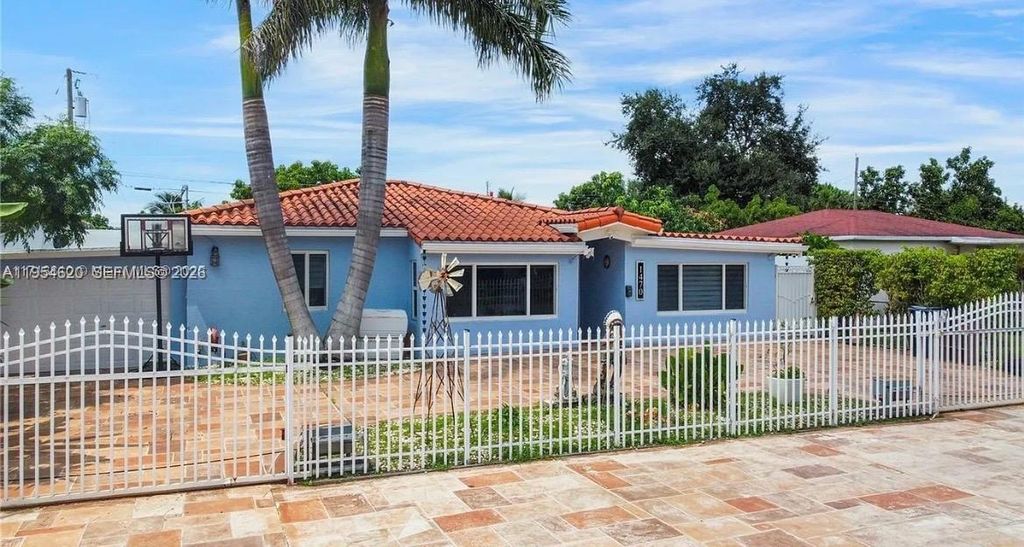 1470 SW 73rd Pl, Miami, FL 33144