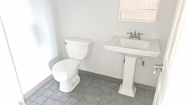 8543 Carriage Lane, Tinley Park, IL 60487