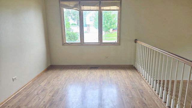 8543 Carriage Lane, Tinley Park, IL 60487