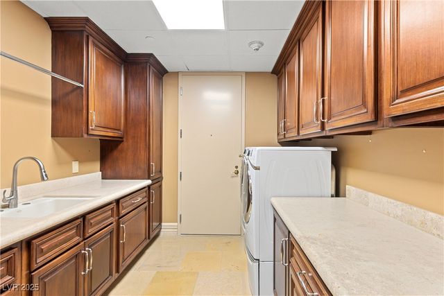 9103 Alta Drive 602, Las Vegas, NV 89145