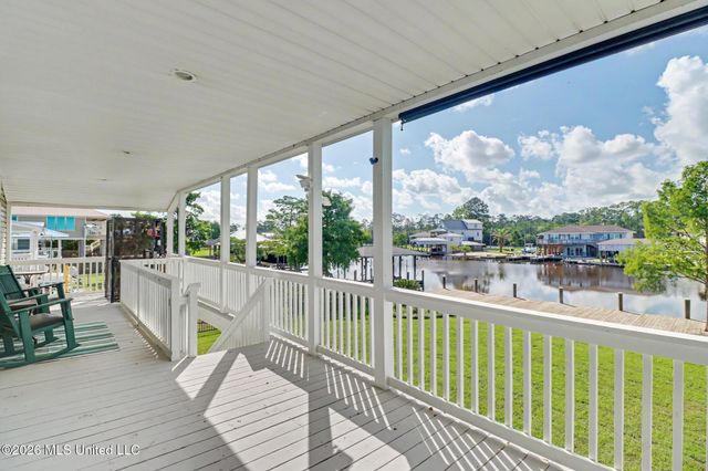 6215 Shawnee Street, Kiln, MS 39556