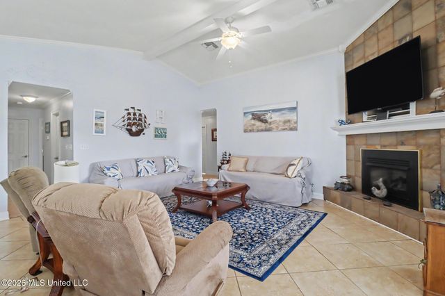 6215 Shawnee Street, Kiln, MS 39556