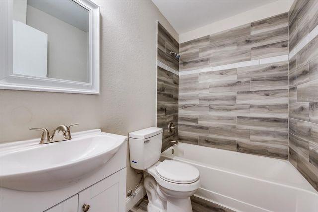 548 Asbury Drive, Saginaw, TX 76179